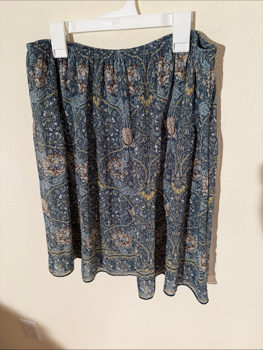 Women’s Max Studio Floral Blue Midi Skirt